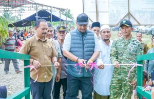 Jembatan Gantung Perintis Garuda di Sekerak Di Resmikan Oleh Bupati