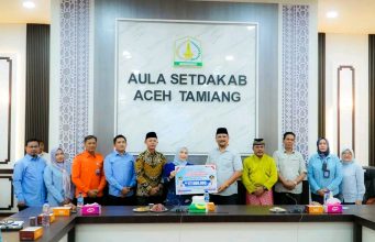 Kunjungan Kerja Bupati Serang dan Bantuan Kemanusiaan untuk Korban Bencana Hidrometeorologi Di Terima Oleh Bupati Aceh Tamiang