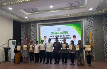 Kunjungan Kerja Menteri ATR/BPN Dalam Rangka Penyerahan Sertifikat Pengganti & Tinjau Progres Huntap Di Hadiri Oleh Kapolres