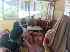 Babinsa Koramil 05/Tamiang Hulu Dampingi Masyarakat Dalam Pengajuan Penerima PKH Dan Bantuan Pangan Di Desa Pantai Cempa.
